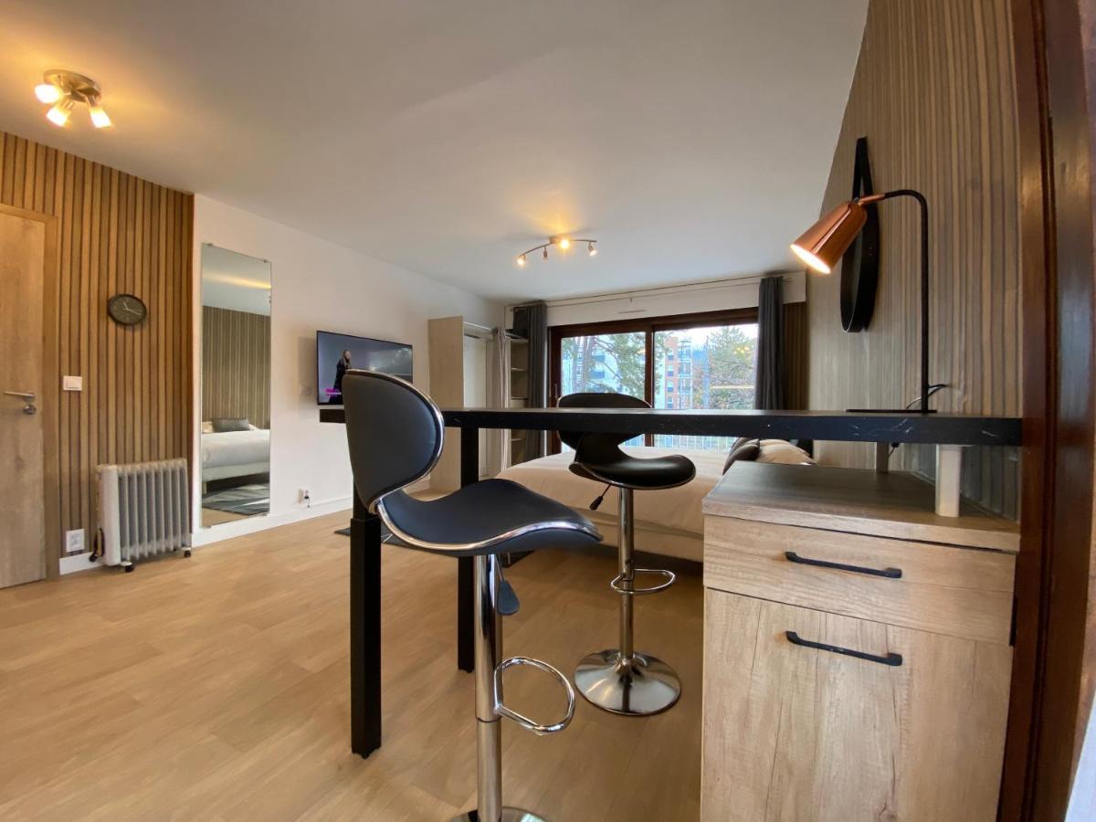 Studios & Chambres Aux Portes De Geneve Сен-Жульен-ан-Женевуа Экстерьер фото