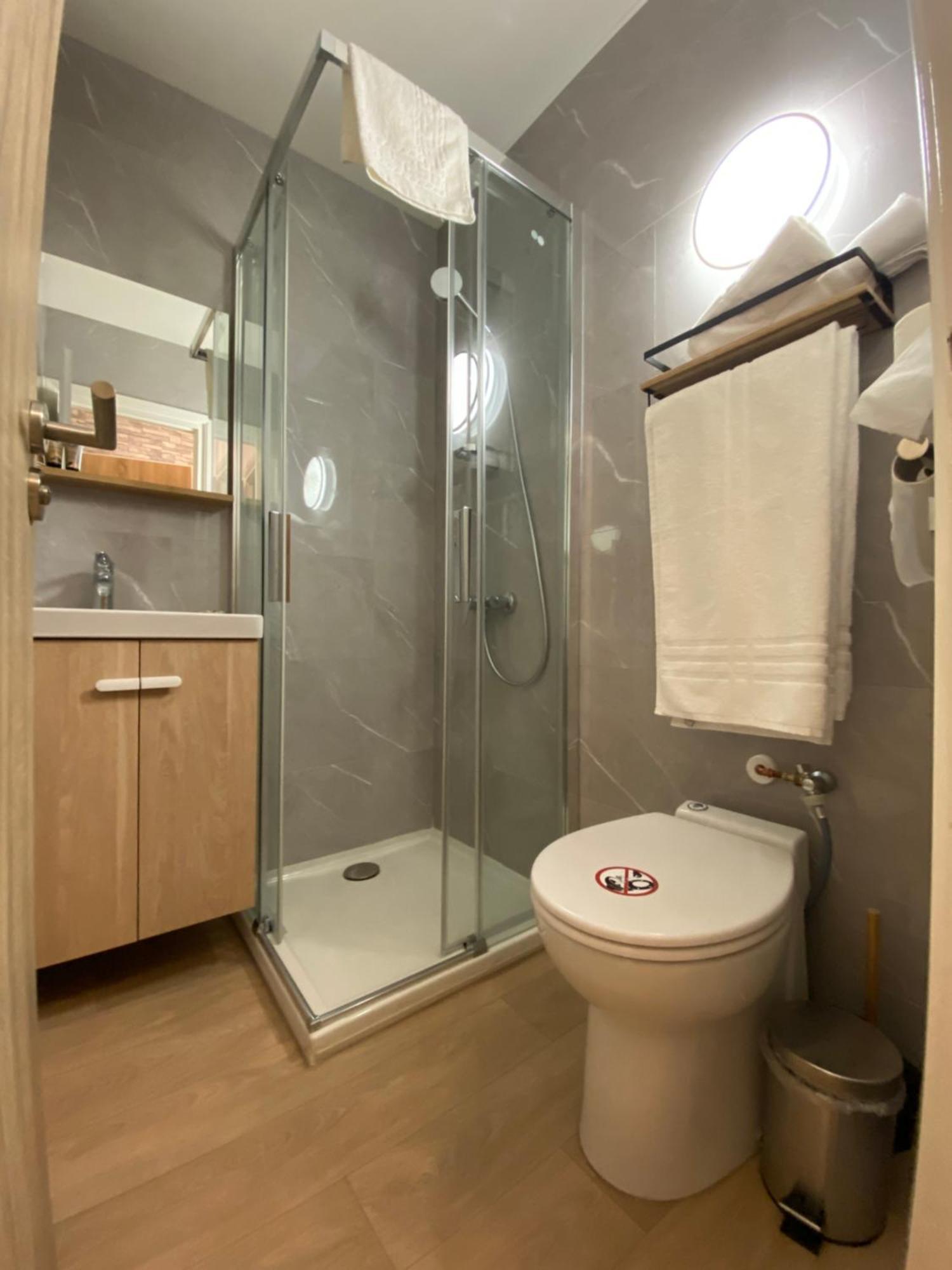 Studios & Chambres Aux Portes De Geneve Сен-Жульен-ан-Женевуа Экстерьер фото