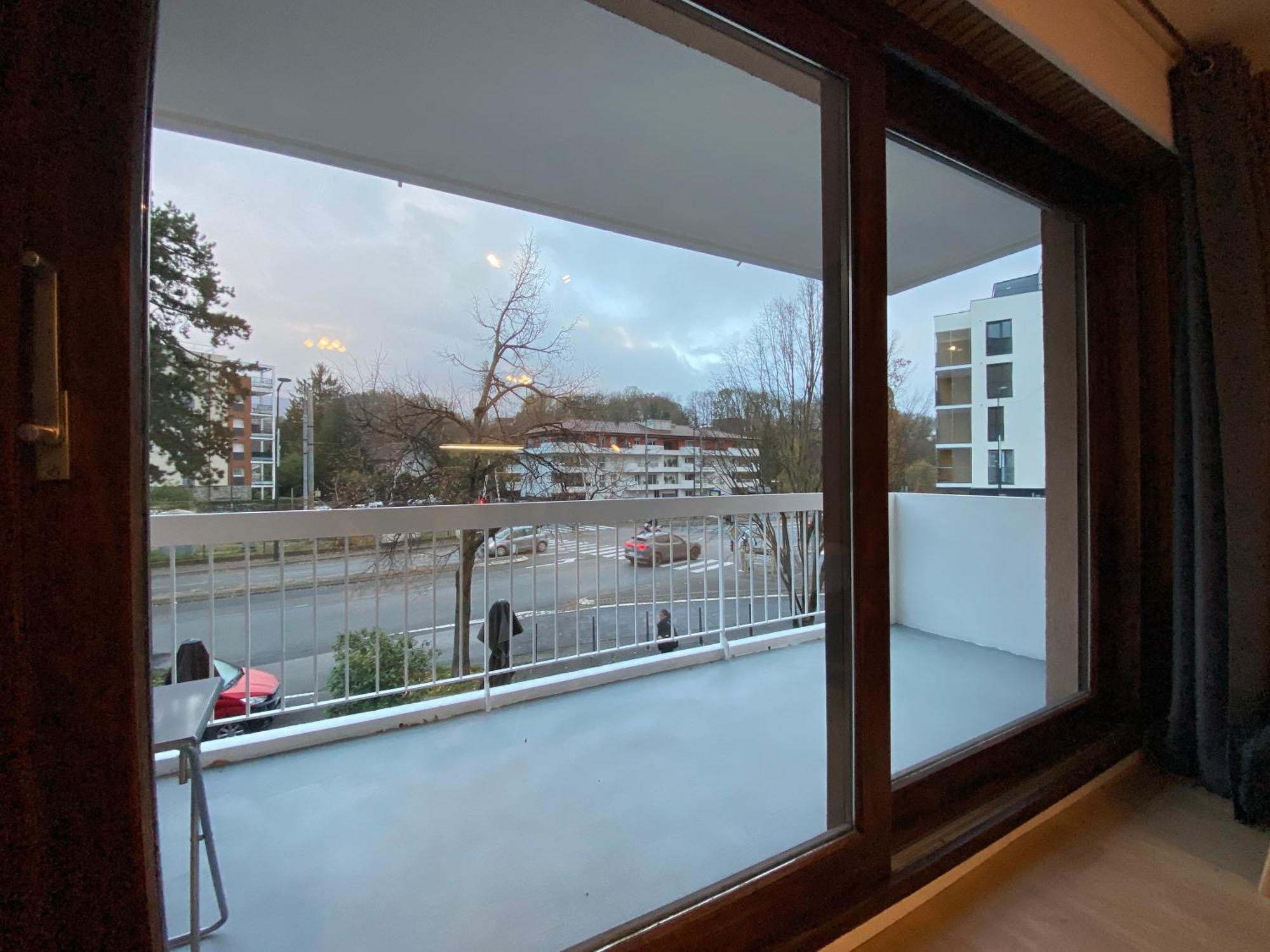 Studios & Chambres Aux Portes De Geneve Сен-Жульен-ан-Женевуа Экстерьер фото