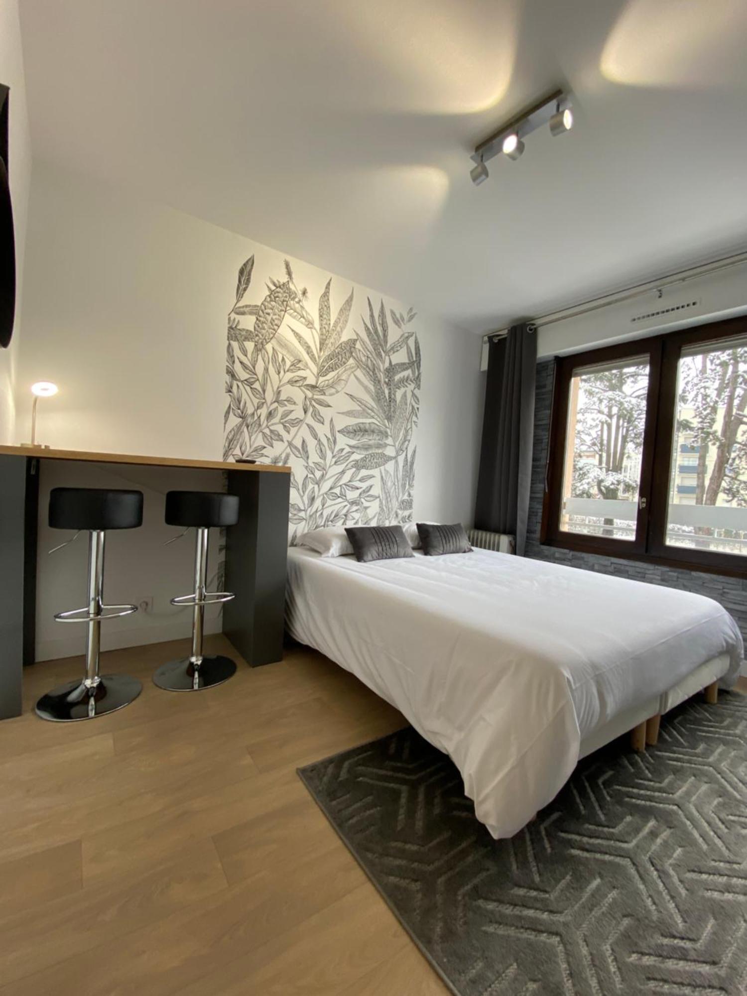 Studios & Chambres Aux Portes De Geneve Сен-Жульен-ан-Женевуа Экстерьер фото